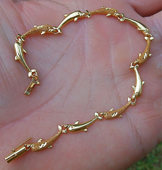Metal detecting finds - 14K gold bracelet