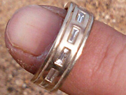 metal-detector-finds-ring.jpg metal-detector-finds-ring.jpg