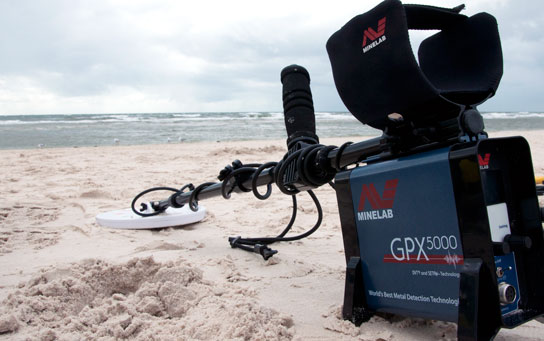 GPX 5000 metal detector on salt beach sand 