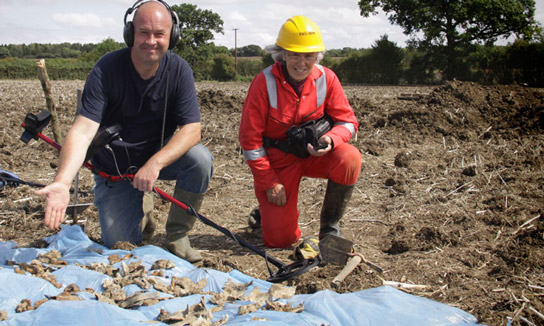 Julian Evan-Hart locates a Heinkel 177 crash site with a Minelab X-TERRA 305